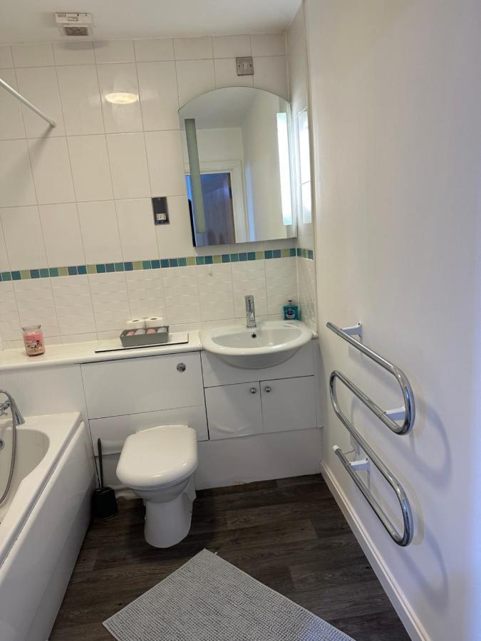 2 Bed Modern Apartment 스완지 외부 사진
